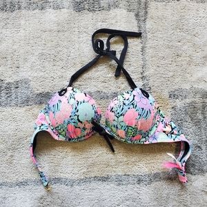 Victoria's Secret bikini top 34B